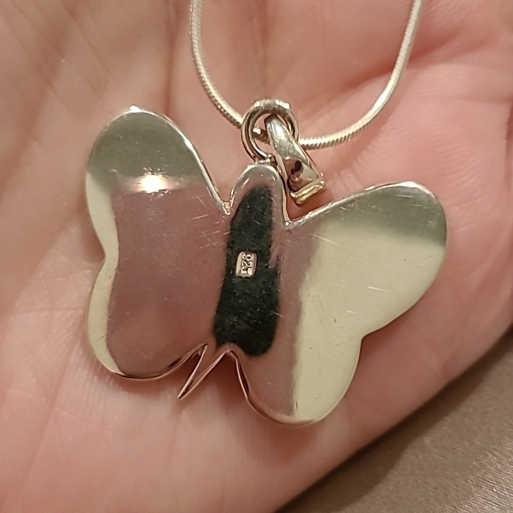 Mother of pearl butterfly sterling silver necklace - Picture 2 of 5